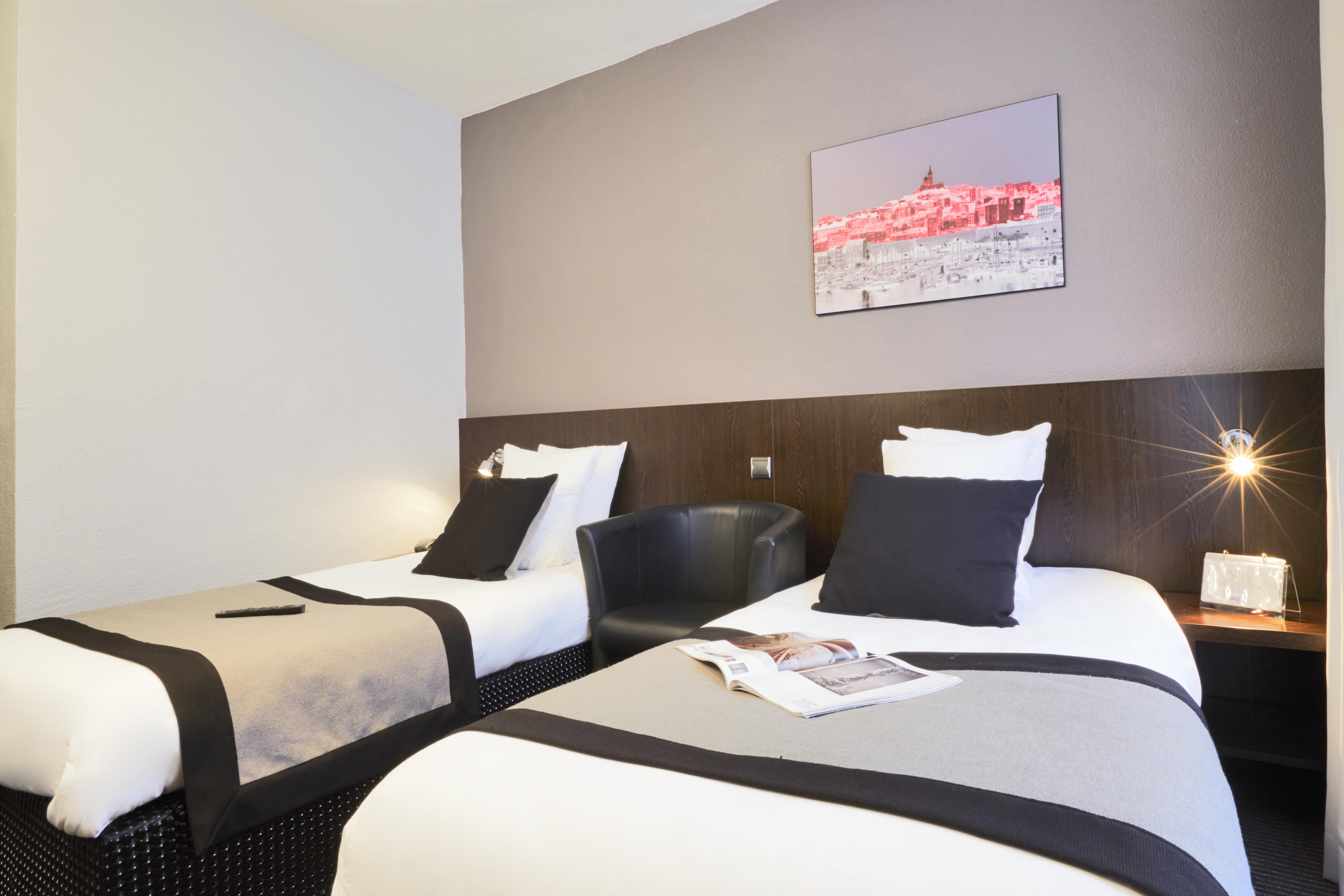 Kyriad Marseille Centre Paradis-Prefecture Екстер'єр фото