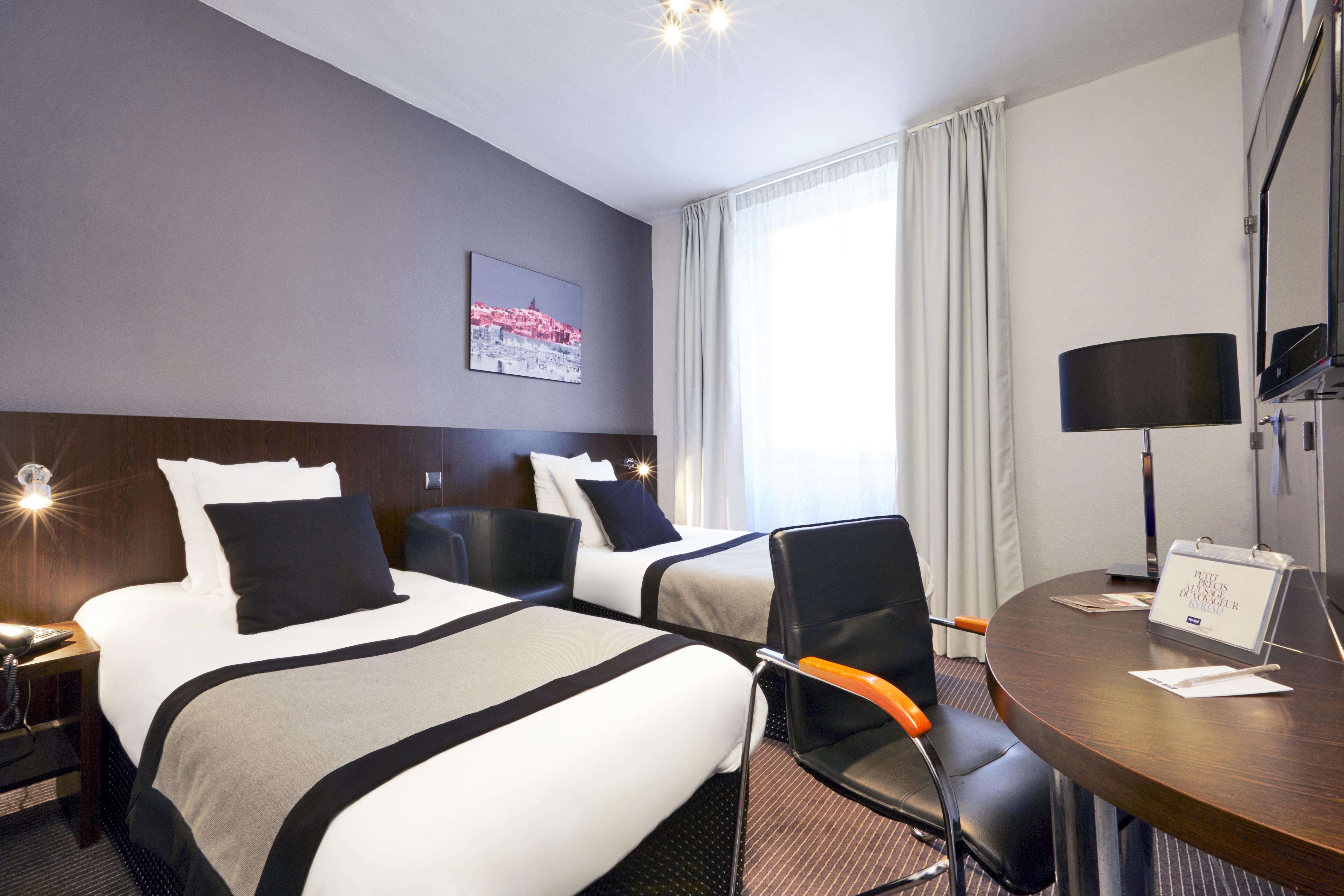 Kyriad Marseille Centre Paradis-Prefecture Екстер'єр фото