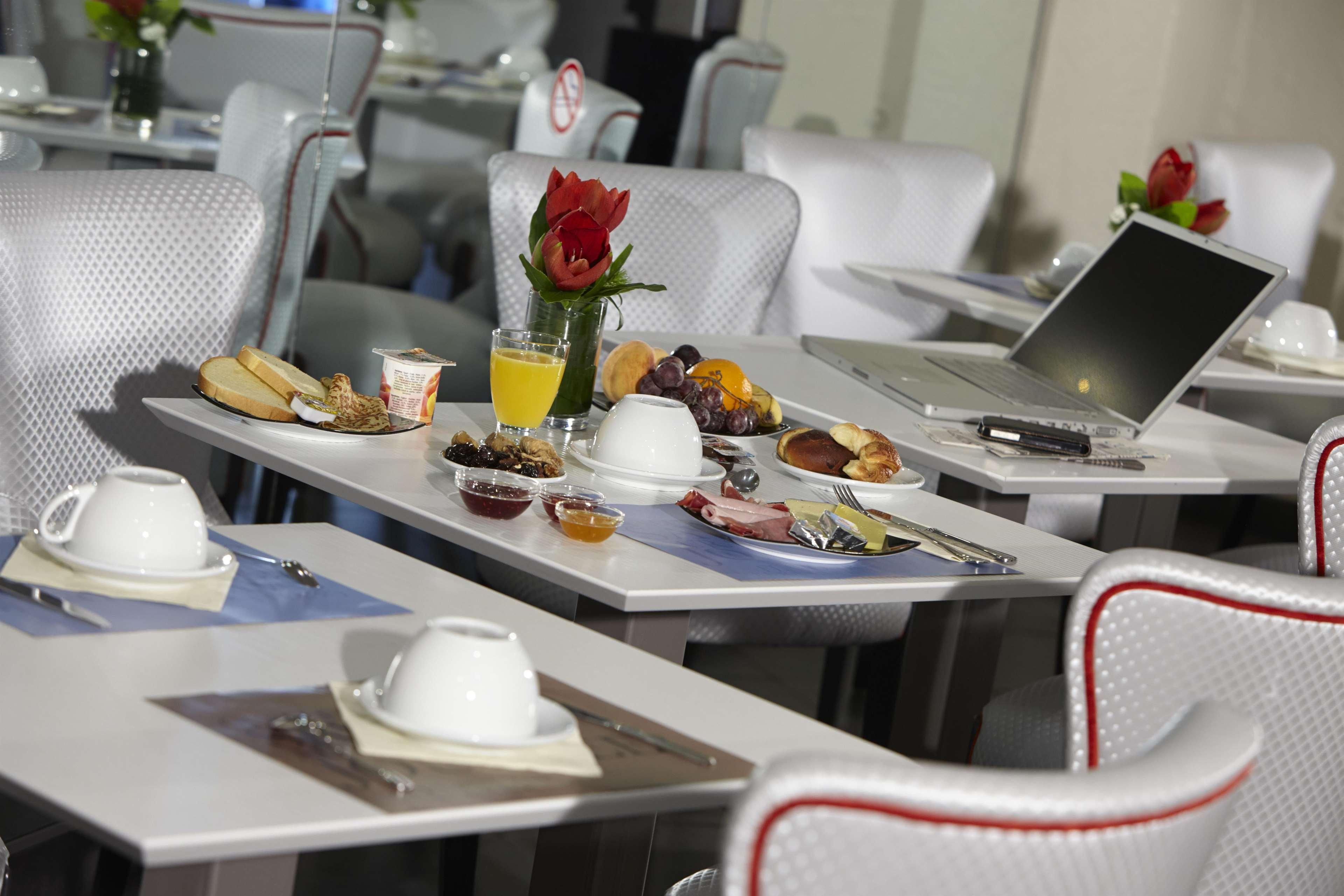 Kyriad Marseille Centre Paradis-Prefecture Екстер'єр фото