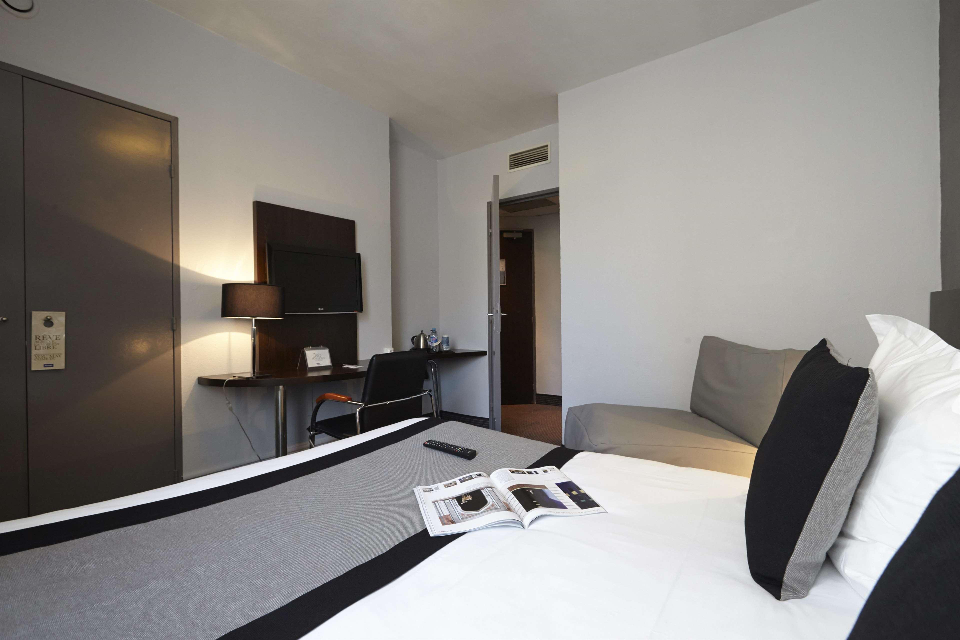 Kyriad Marseille Centre Paradis-Prefecture Екстер'єр фото