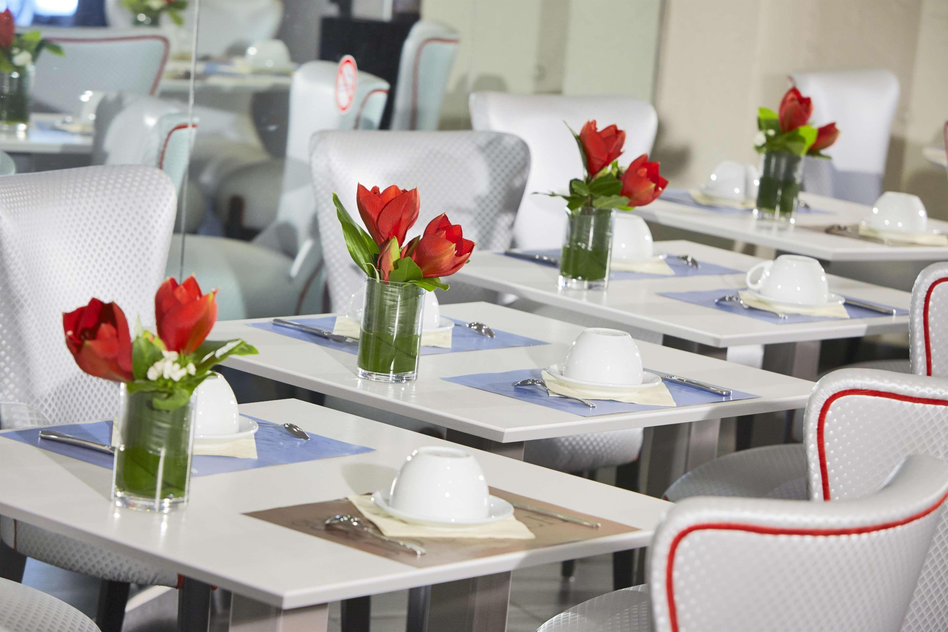Kyriad Marseille Centre Paradis-Prefecture Екстер'єр фото
