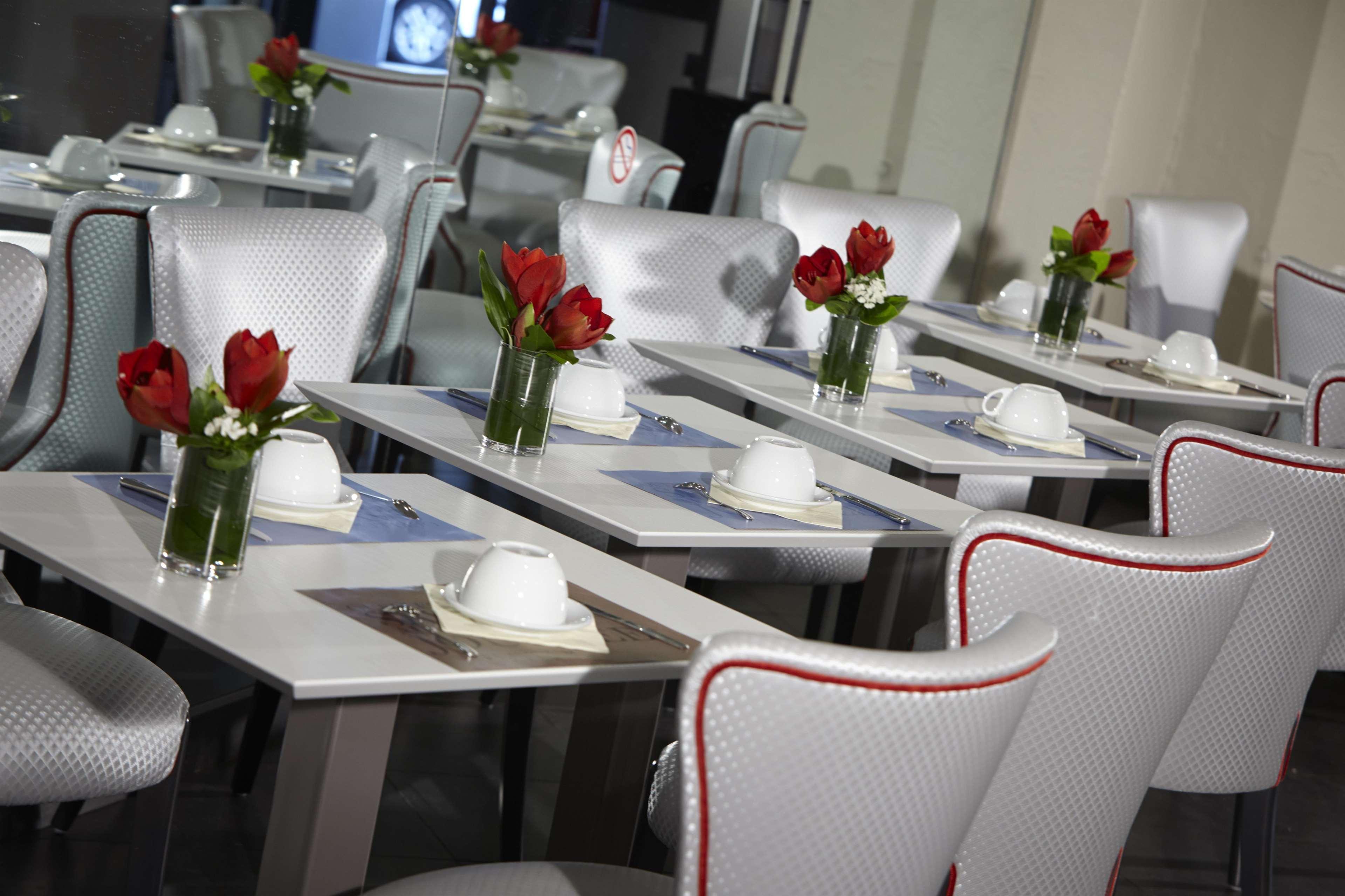 Kyriad Marseille Centre Paradis-Prefecture Екстер'єр фото