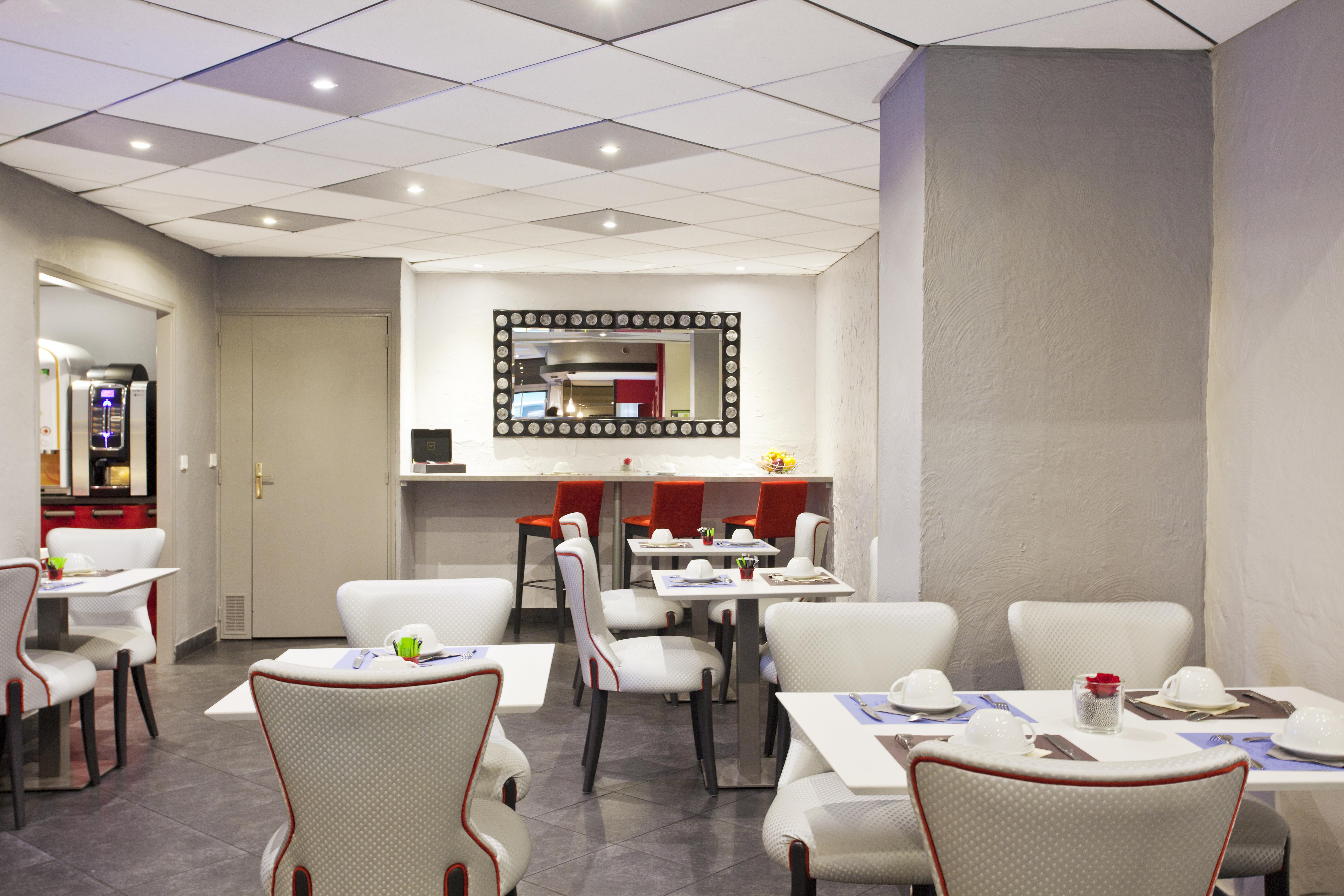 Kyriad Marseille Centre Paradis-Prefecture Екстер'єр фото